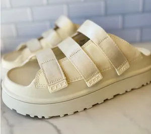 UGG GoldenGlow Platform Sandals Sea Salt Cream Womens 11 Platform‎ Slides Chunky thumbnail 1