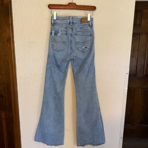 American Eagle Flare‎ Jeans Women 0 Blue Distressed High Rise Next Level Stretch thumbnail 8