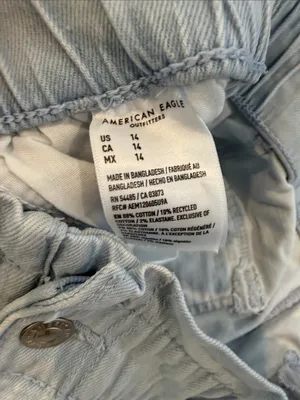 American Eagle Paperbag Waist Mom Short in Light Wash Size 14 - C45-008 thumbnail 4
