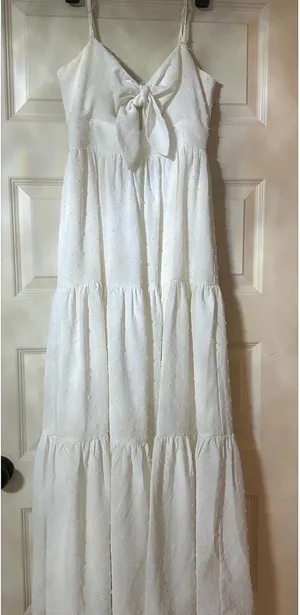 Boutique White Maxi Dress thumbnail 1
