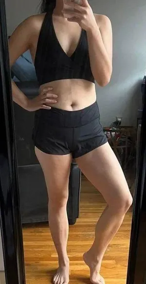 Lululemon Shorts thumbnail 1