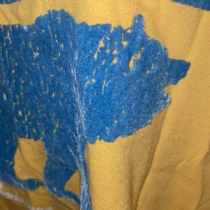 Distressed vintage UCLA college tee yellow and blue large 90’s thumbnail 6