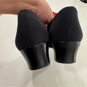 Munro Black Shoe with Silver Buckle thumbnail 11