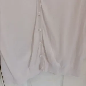 Old Navy Lightweight V-Neck Cardigan Sweater in Calla Lily thumbnail 3