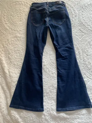 Hollister Curvy High-Rise Dark Wash Flare Jeans SIZE 4 SHORT thumbnail 4