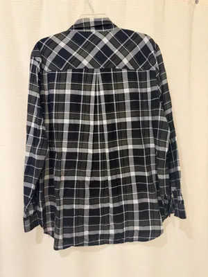 Athleta XL Plaid Button Down Shirt Gray Black 100% Cotton Long Sleeve thumbnail 2