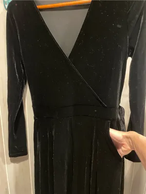 Cute NWT Halara black velvet faux wrap wide leg jumpsuit pockets stretchy active thumbnail 7