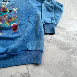 Source Unknown 90s Gilden Sweatshirt Unisex‎ Size Medium Native Tribal Southwestern Crewneck thumbnail 7