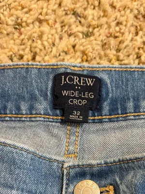 J Crew Wide-Leg Cropped Utility-Pocket Jean in All-Day Stretch thumbnail 4