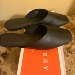 Katy Perry Collections Comfy & Casual Black Mules NWB thumbnail 4