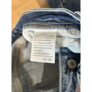KanCan Mid Rise Straight Leg Jeans Size 13/30 Dark Wash Stretch Denim Frayed Hem thumbnail 3
