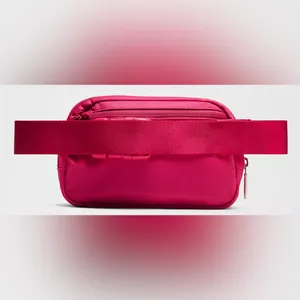 Lululemon Athletica Everywhere Belt‎ Bag in Raspberry Coulis Crossbody Sporty thumbnail 4