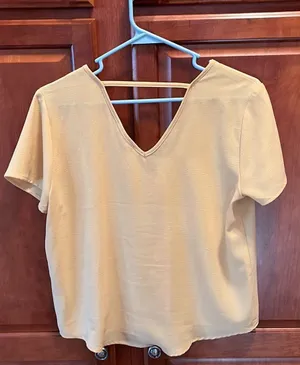 Light Mustard Colored Blouse Gold Size M thumbnail 2