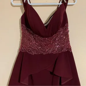 Jovani 04461 Knee Length Glittery Burgundy Cocktail Dress Size 8 thumbnail 2