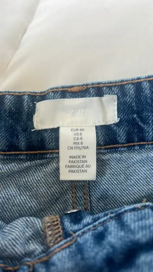 H&M Denim Shorts thumbnail 4