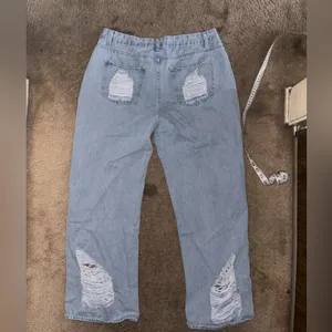 SHEIN Light Blue Distressed High Rise Jeans thumbnail 3