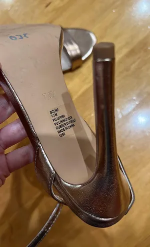 Steve Madden Gold Heels thumbnail 5