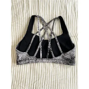Lululemon Free To Be Serene Bra Size 8 Serigraph Starlight Black Multi thumbnail 6