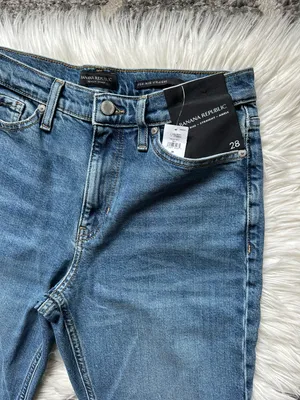 Banana Republic Distressed Ankle Straight Jeans thumbnail 6