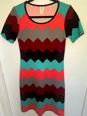Vibrant Colorblock Chevron Pattern Shift Dress Women’s Size Small Made in USA thumbnail 1