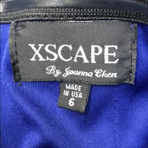 XSCAPE Cocktail Dress with diamond brooch thumbnail 5