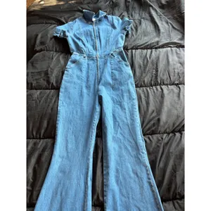 WILDGAT Denim Jumpsuit Medium Wash Short Sleeve Flare Leg Zip Front Blue Small thumbnail 2