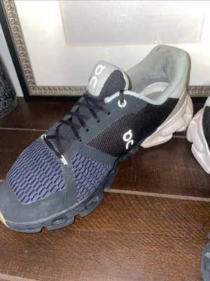 On Cloud Cloudflyer Running Shoes / Sneakers size 9 thumbnail 4
