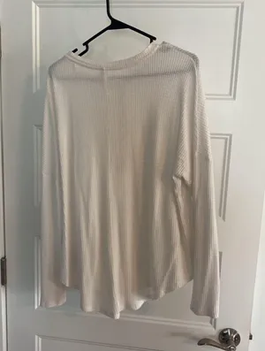 Old Navy Size Large Shirt thumbnail 2