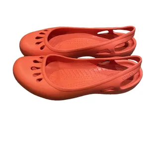 Crocs Malindi Women’s 7 Coral Orange Slingback Flat Slip On Ballet Teardrop Shoe thumbnail 3