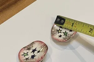 Handcrafted Ceramic Hand-painted White / Pink Clip-on Clip On Earrings thumbnail 2