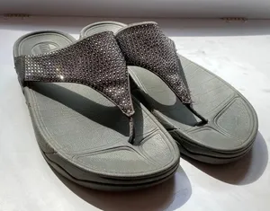 FitFlop Lulu‎ Rhinestone Thongs Flip Flops Gray Graphite Comfort Sandals Summer thumbnail 1