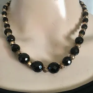 Pretty black and gold vintage beaded necklace thumbnail 1