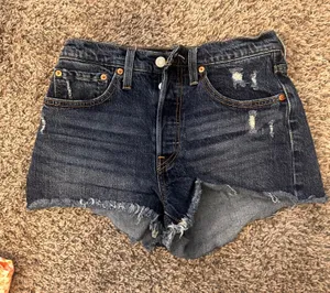 Levi’s 501 Shorts thumbnail 1