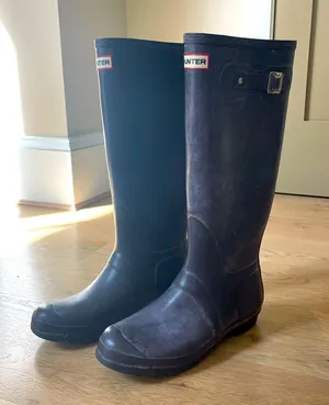 Hunter Original Tall Rain Boots (Dark Purple, Size 10) thumbnail 1