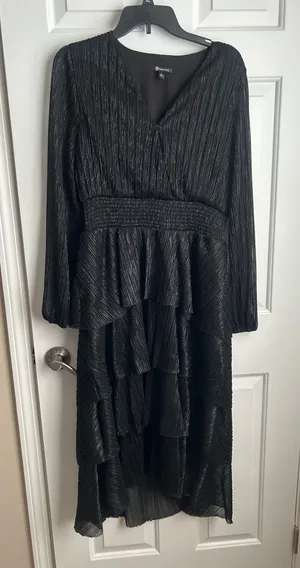 Versona Dress thumbnail 1