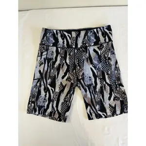 Calvin Klein‎ Biker Shorts Athleisure Workout Designer Chic Size XL thumbnail 3