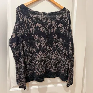 Free People SM Black Pink Floral oversized Sweater thumbnail 2