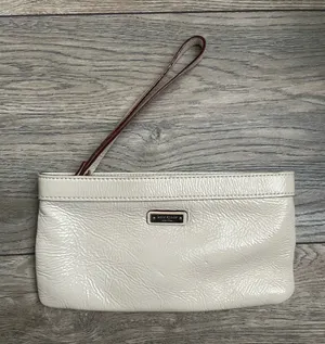 Kate Spade Wristlet thumbnail 1