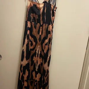 Pretty Litte Thing Womens Satin Tank Maxi Dress Size 4 Leopard Print Cutout NWT thumbnail 6