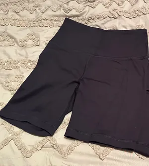 90 Degrees by Reflex Black Shorts Size M thumbnail 1