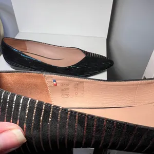 Bocage‎ Metallic Striped Pointed Toe Flats Black & Blue Elegant Shoes-SZ 39/8.5 thumbnail 4