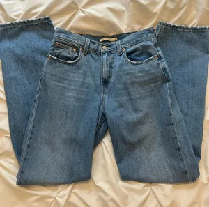 Levi’s Low Pro Straight Jeans thumbnail 1