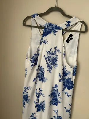 Floral lulus dress (M)  thumbnail 3