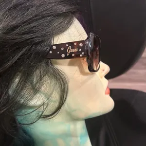 Guess Amber Sunglasses thumbnail 4