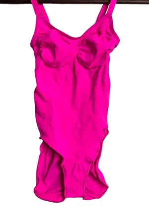 SKIMS Seamless Sculpt Bodysuit size S/M in Flamingo Hot Pink thumbnail 1