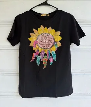 Vinizbena Women’s Embellished Graphic Top – Size Small thumbnail 1