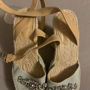 Kaari blue wedge denim and rhinestone sandals NWT Size 9M thumbnail 3