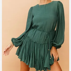 Elegant Green Women's Dress with long sleeves missing belt thumbnail 3