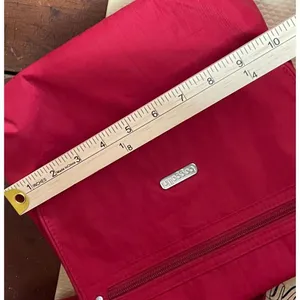 Vintage Baggallini in red fabric. Crossbody bag thumbnail 3