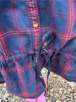 Y2K Abercrombie & Fitch Plaid Ruffle Peplum Tunic Top M Navy Red Floral thumbnail 6